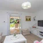 Tena Tribunj (Sibenik-Knin)