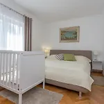 Tena