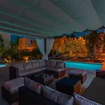Tena Villa *