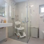 Tena Villa *