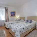 Tena Villa