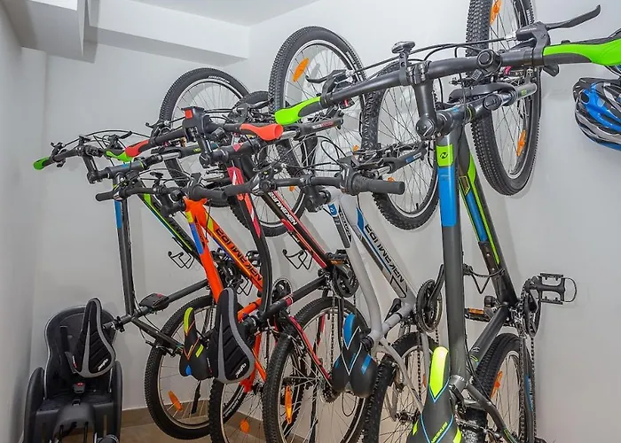 Tena Tribunj (Sibenik-Knin)